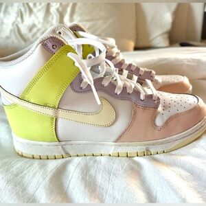 Nike Dunk High – Pastel Pink/Green (Women’s 9.5)